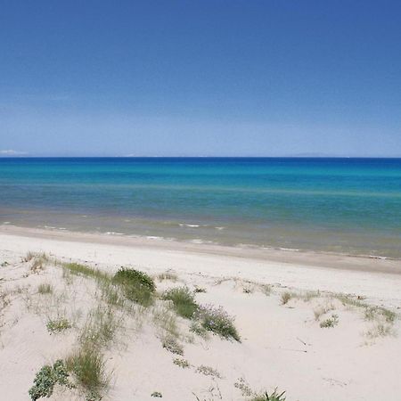 Trilo Beach Monte Nai Exteriér fotografie