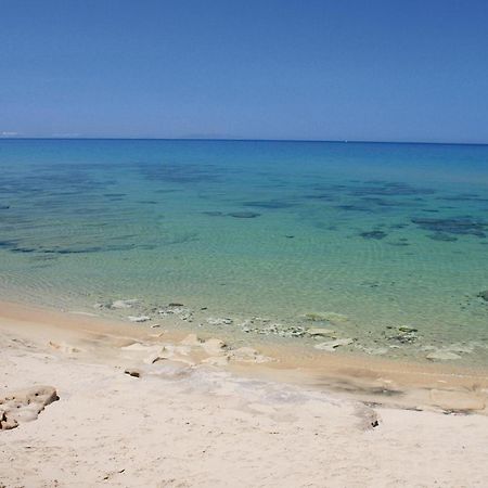 Trilo Beach Monte Nai Exteriér fotografie